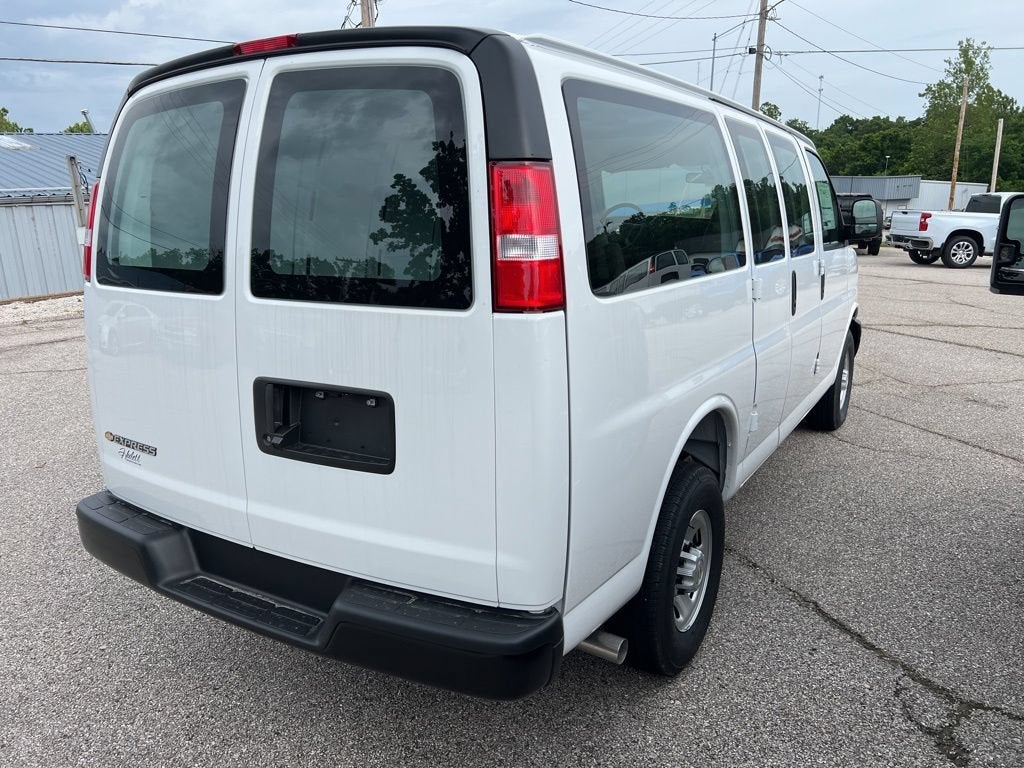 2026 Chevrolet Express Cargo WT