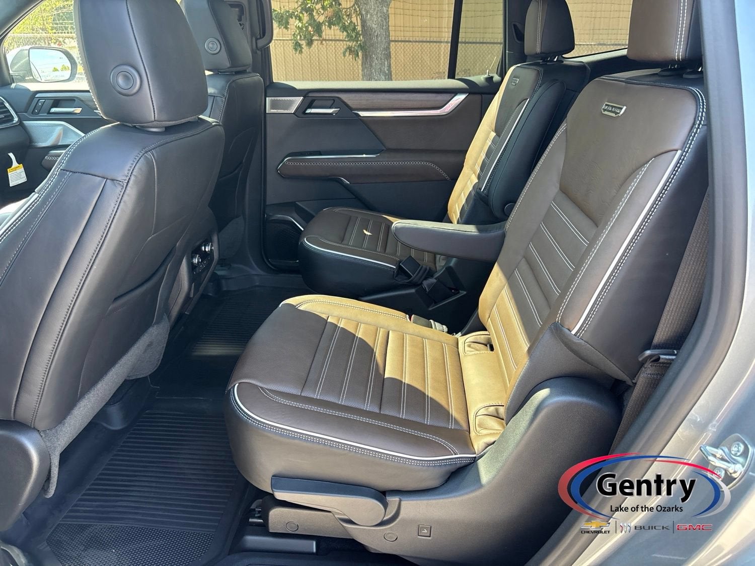 2027 GMC Acadia Denali Ultimate