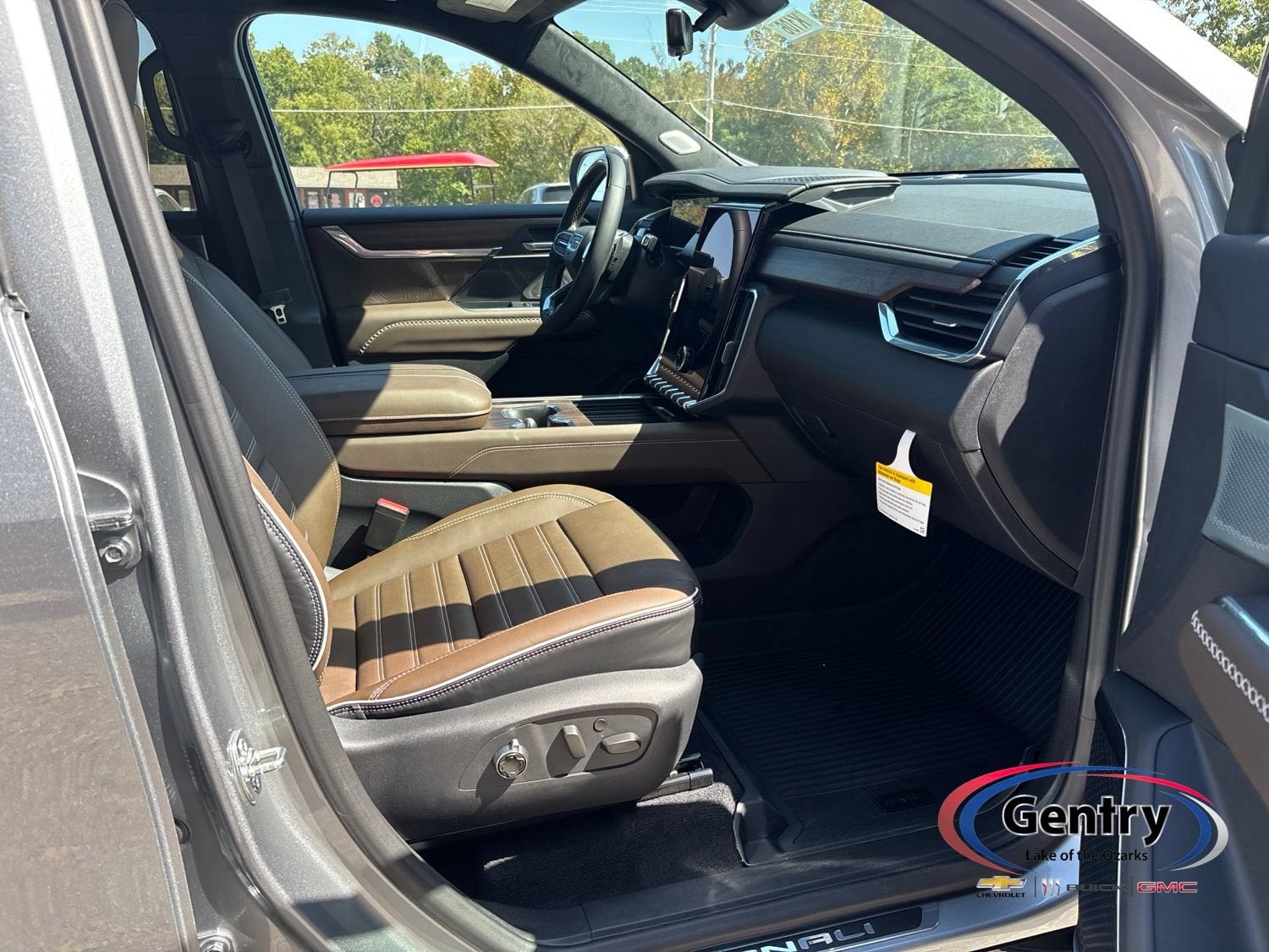 2027 GMC Acadia Denali Ultimate