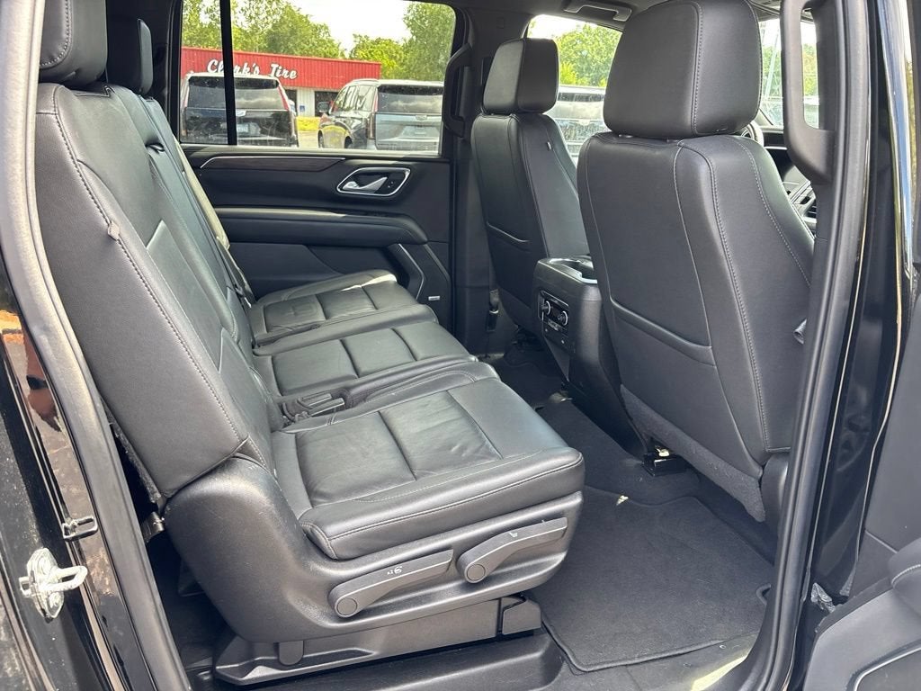 2022 Chevrolet Suburban LT
