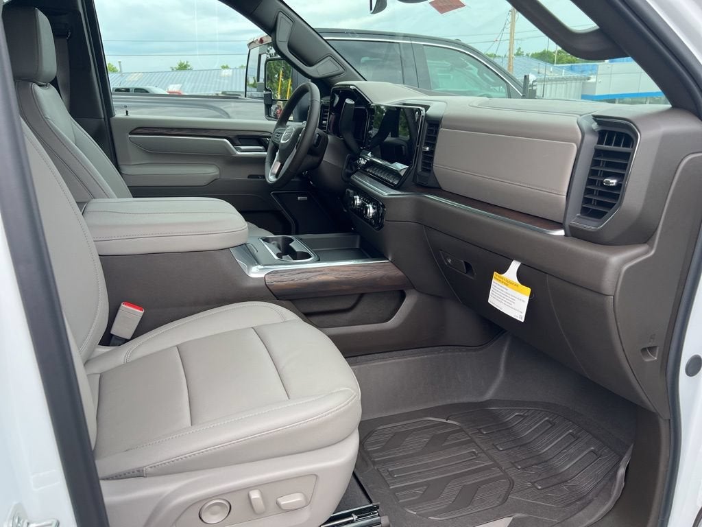 2026 GMC Sierra 3500 HD SLT
