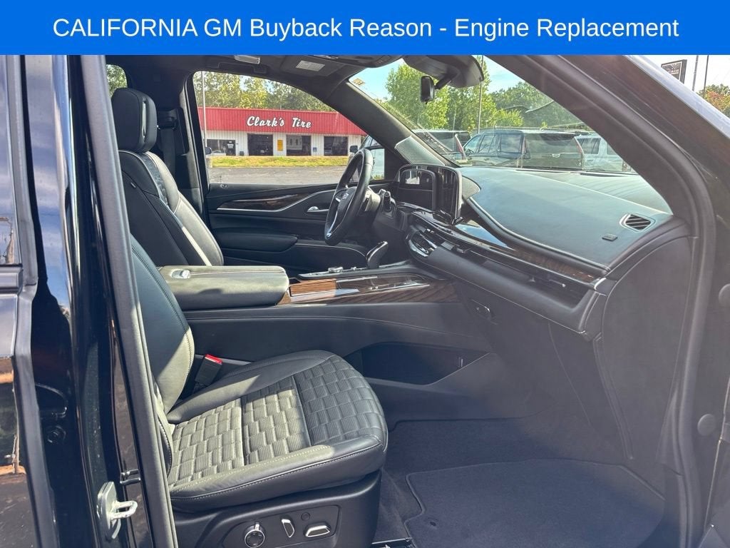 2023 Cadillac Escalade 4WD Sport Platinum