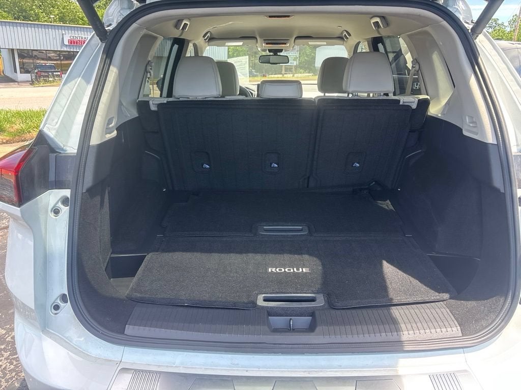2024 Nissan Rogue SL