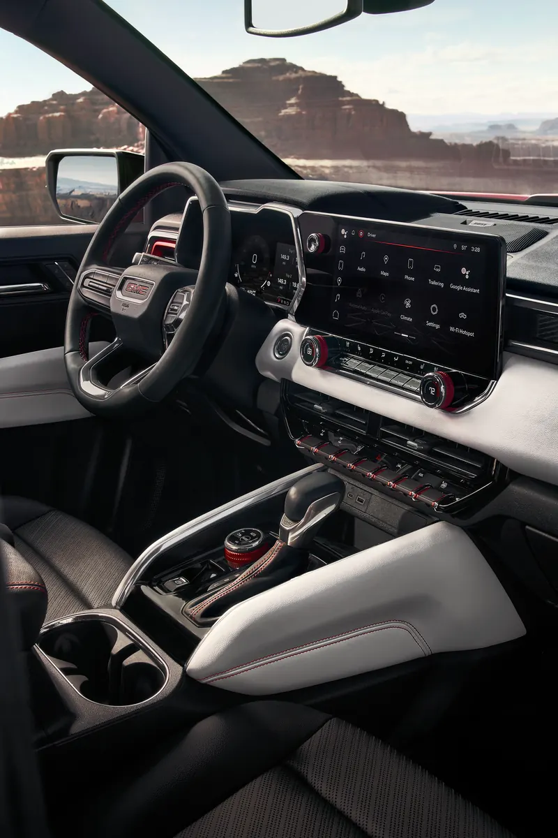 2026 GMC Canyon infotainment system at Gentry Buick GMC in CAMDENTON MO